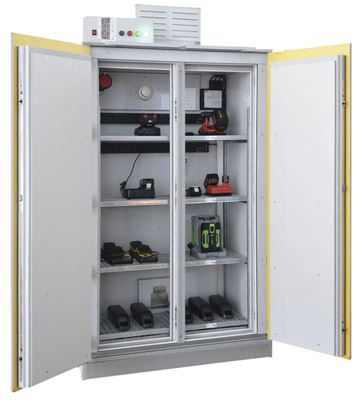 Säkerhetsskåp för batteriförvaring Ava, med brandhämmande system, HxB 2250 x 1212 mm, 2 grenuttag