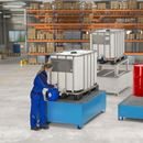 Uppsamlingskärl Rufus, för 1 x 1000 l-container/4 x 200 l-fat, stående, pulverlackerad, blå RAL 5012