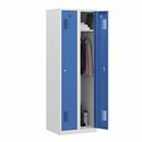 Klädskåp Amsterdam, 2 sektioner, ljusgrå/ljusblå, bredd 600 mm, cylinderlås