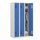 Klädskåp Amsterdam, 3 sektioner, ljusgrå/ljusblå, bredd 900 mm, cylinderlås