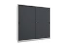 Verkstadsskåp med skjutdörrar för tung belastning Ellinor, höjd 1950 mm, dörrar helt i plåt, BxD 2000 x 600 mm, med skiljevägg och 2 x 4 hyllplan, dörr antracit