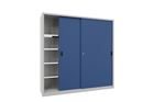 Verkstadsskåp med skjutdörrar för tung belastning Ellinor, höjd 1950 mm, dörrar helt i plåt, BxD 2000 x 500 mm, med skiljevägg och 2 x 4 hyllplan, dörr gentianablå